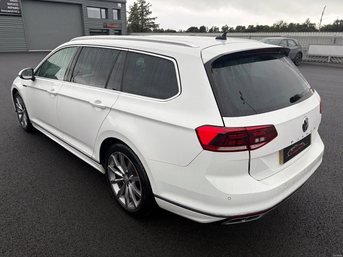 Volkswagen Passat 2020 - Image 6