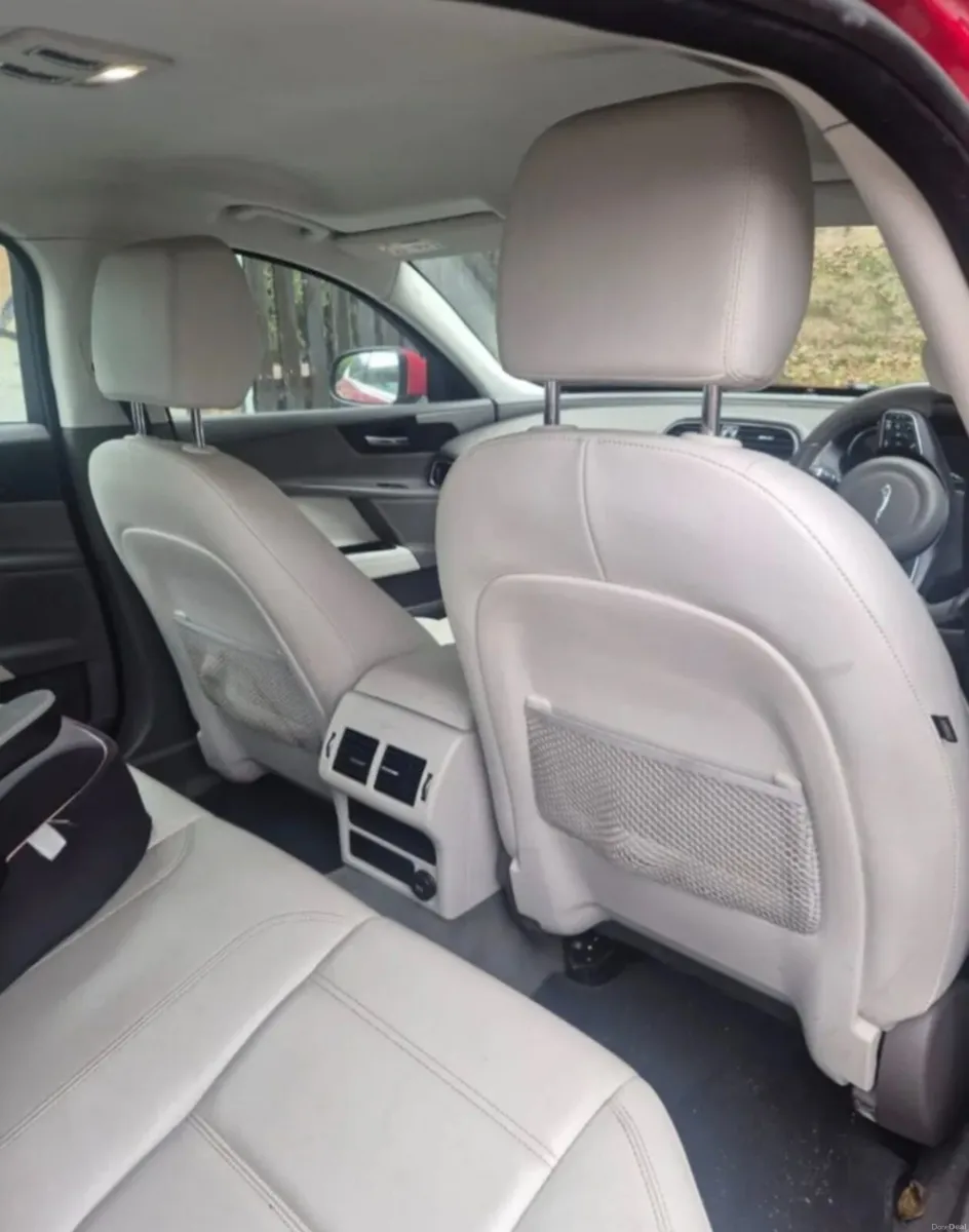 Jaguar XE 2016 - Image 5
