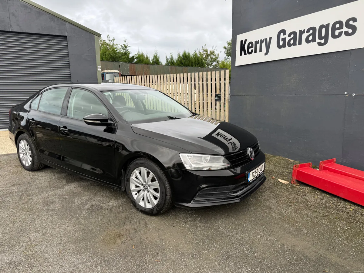 2017 Volkswagen Jetta 2.0 TDI - Image 1