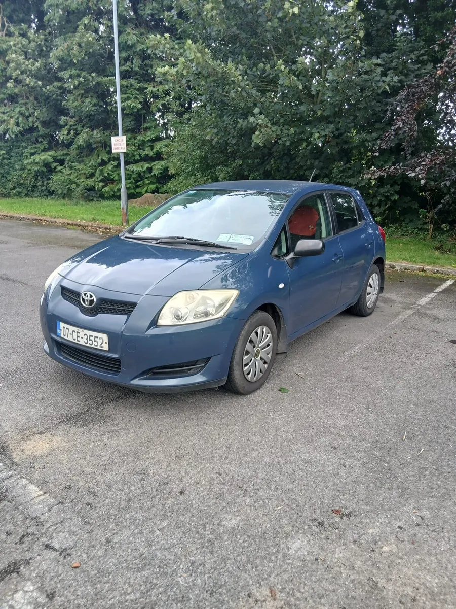 Toyota auris 1.4L petrol - Image 4