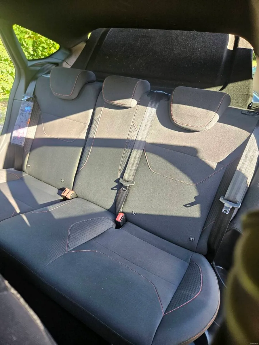 Car - Image 5