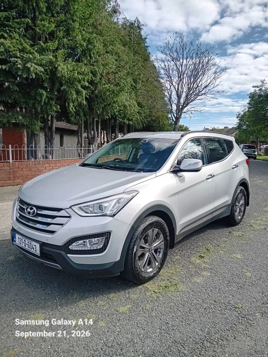 HYUNDAI SANTA FE 2.2 DIESEL 7 SEATER 4WD AUTOMATIC - Image 1