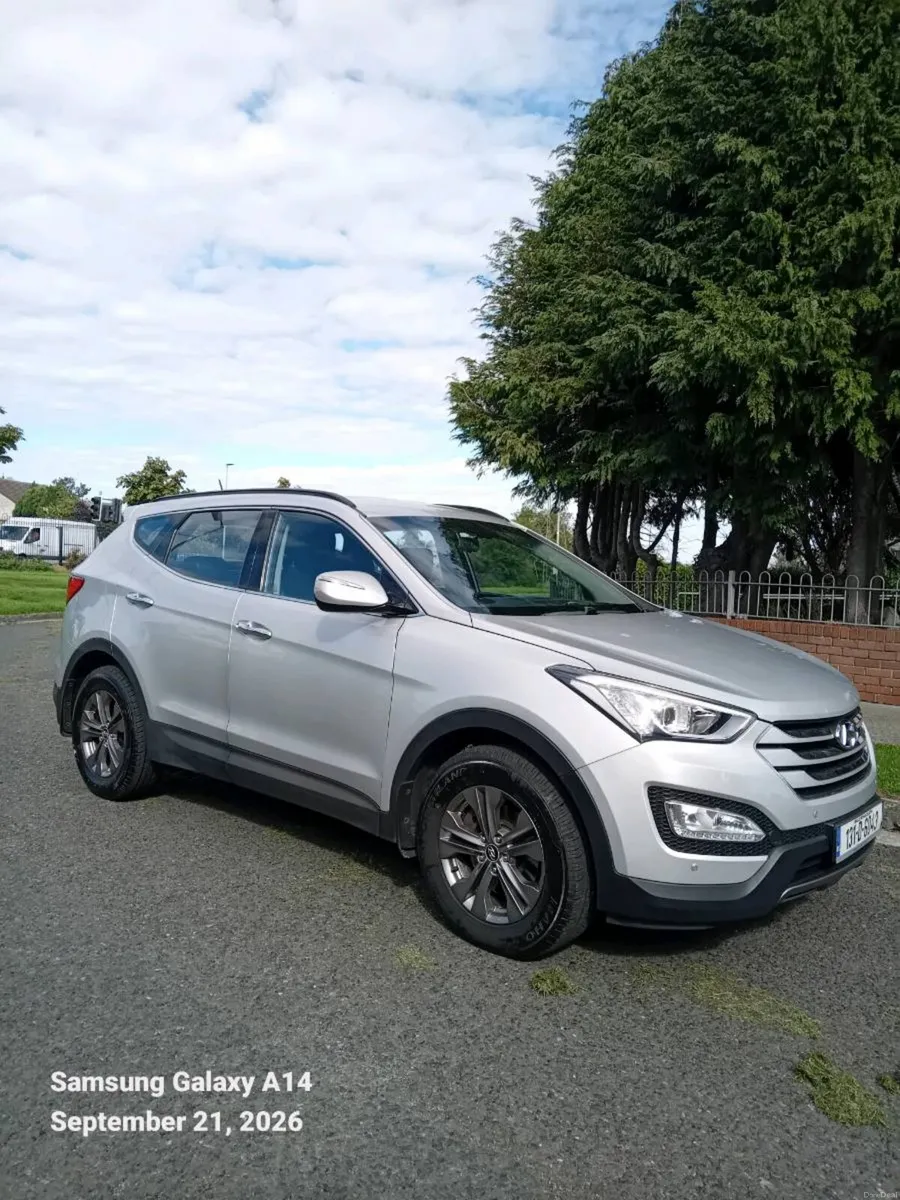 HYUNDAI SANTA FE 2.2 DIESEL 7 SEATER 4WD AUTOMATIC - Image 2