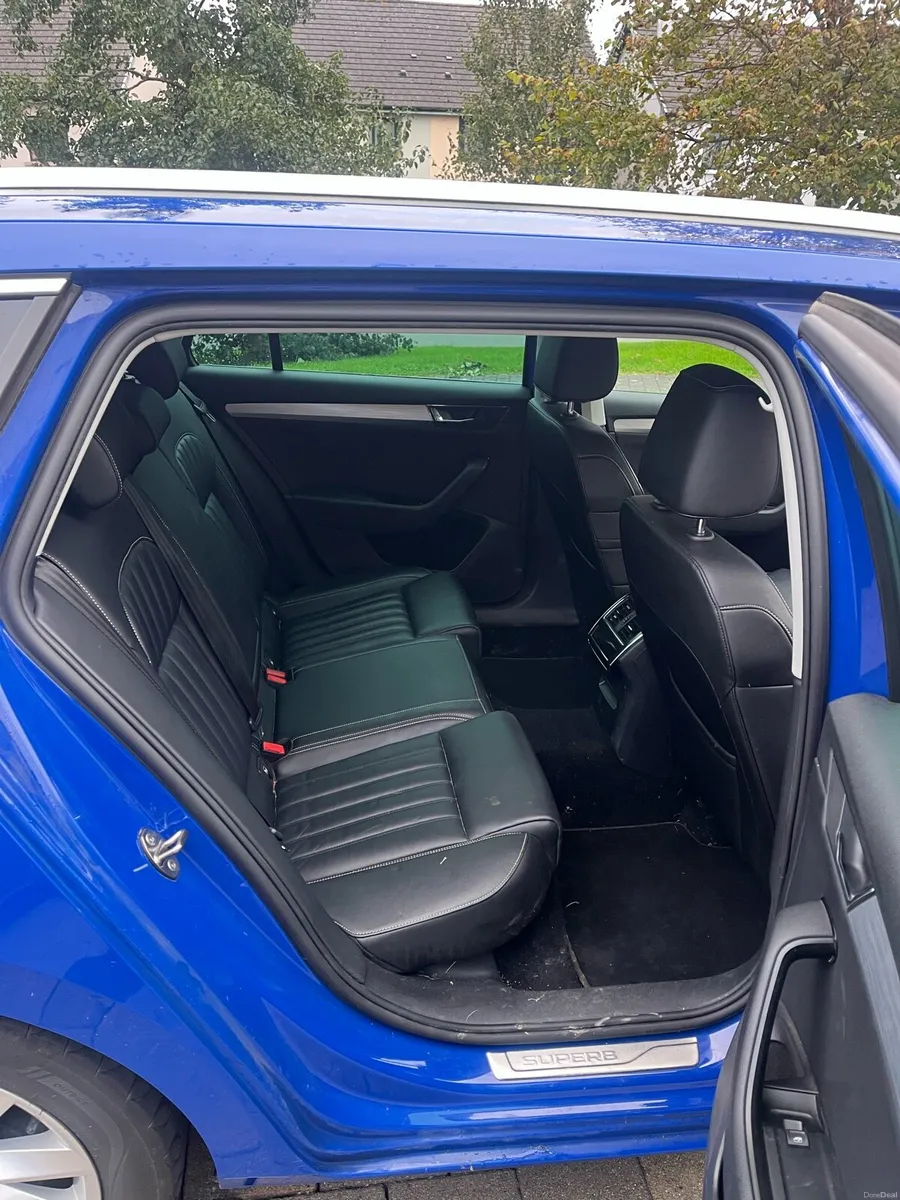 Skoda Superb Estate Automatic - Image 6