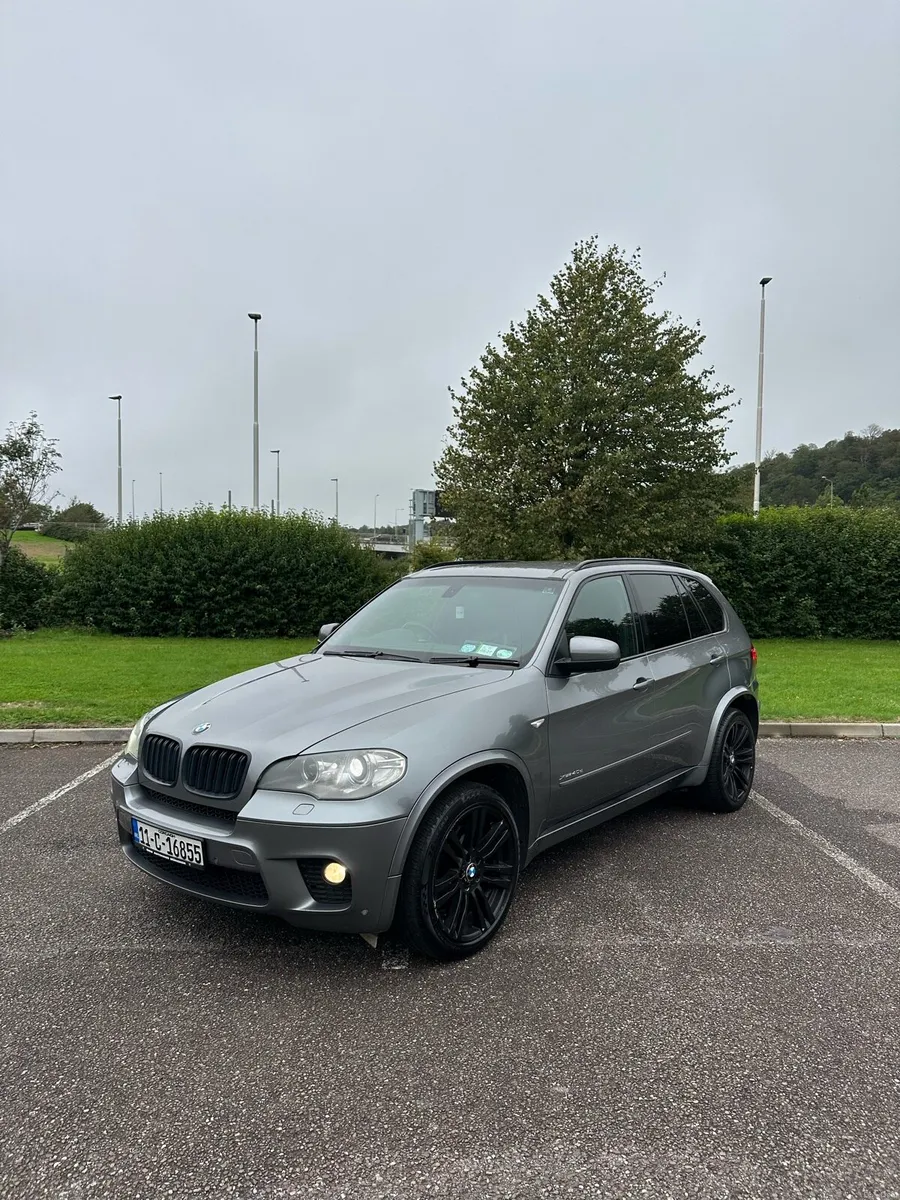 Bmw x5 40d Crew Cab - Image 1