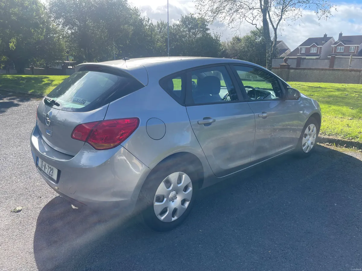 Opel Astra 1.4 petrol - Image 6