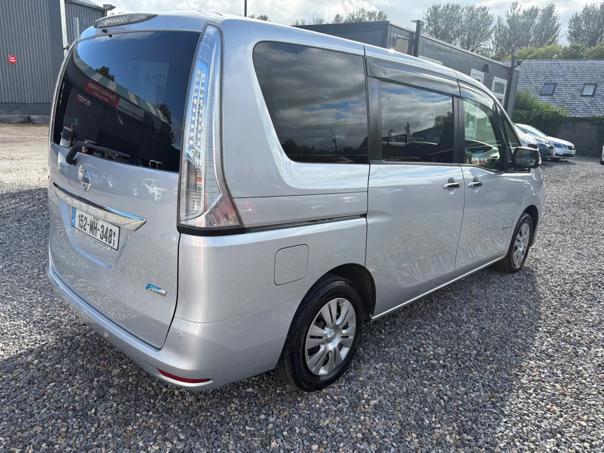 152 Nissan Serena 8 seater 2.0 Automatic - Image 3