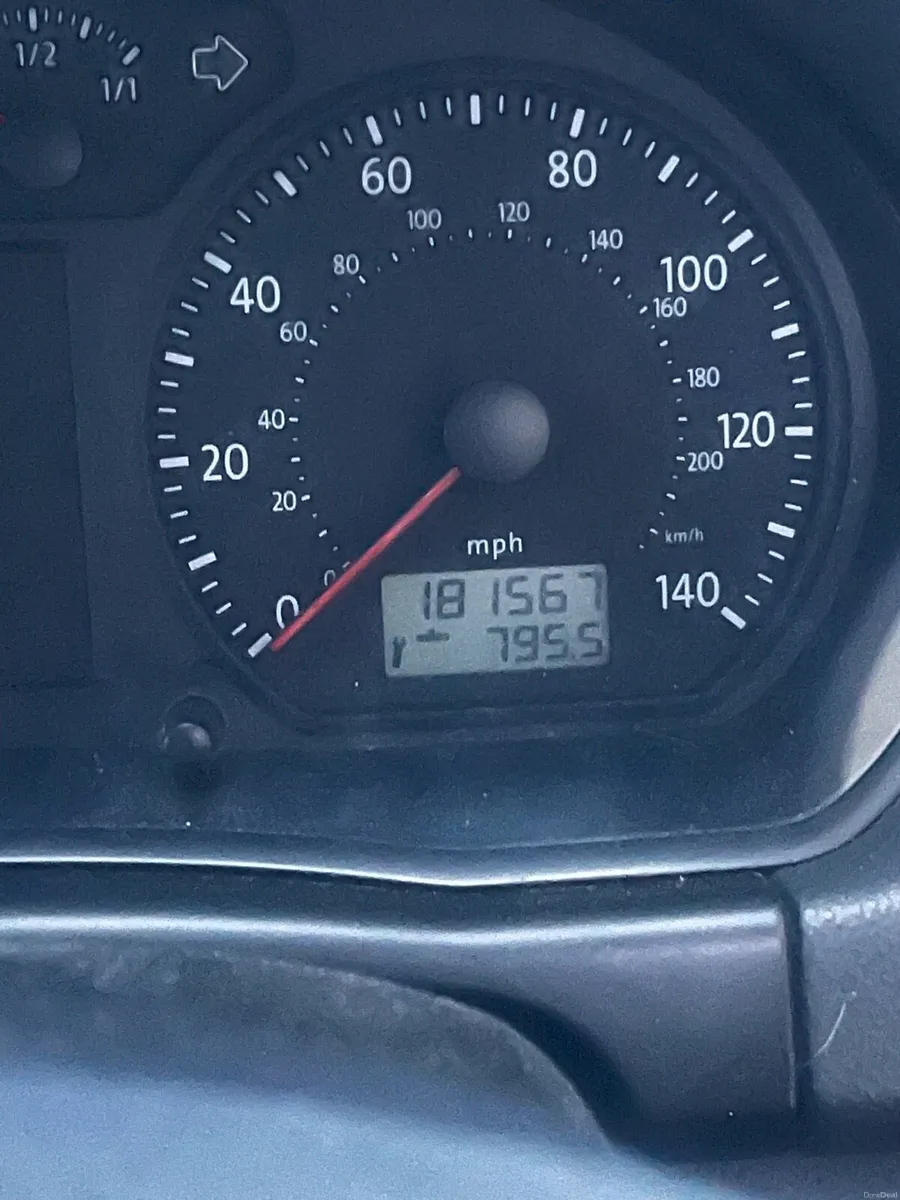 1.2 Volkswagen Polo - Image 6