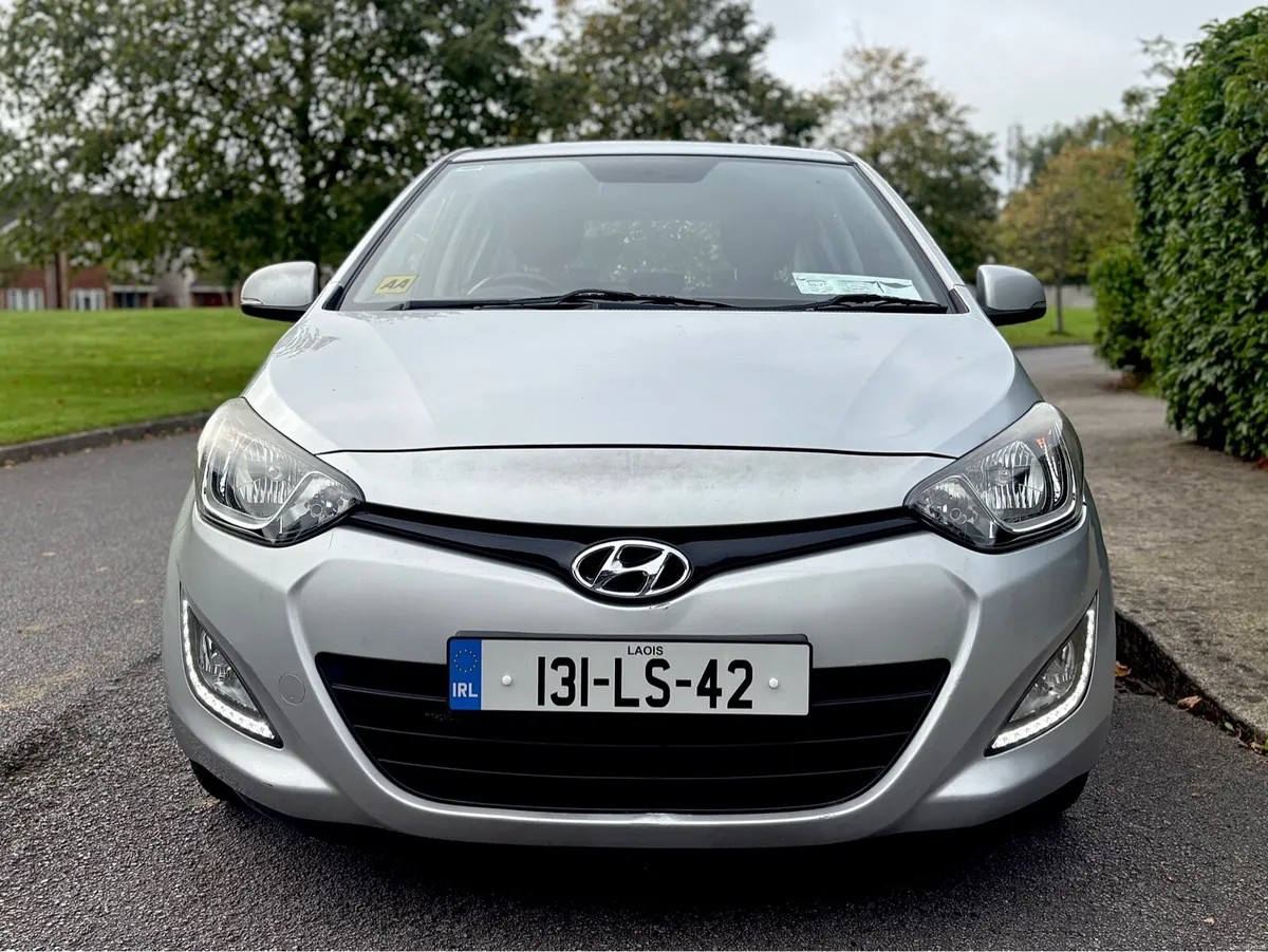 13 Hyundai i20 1.2 P NCT05/27 Tax03/27 only67000km - Image 2