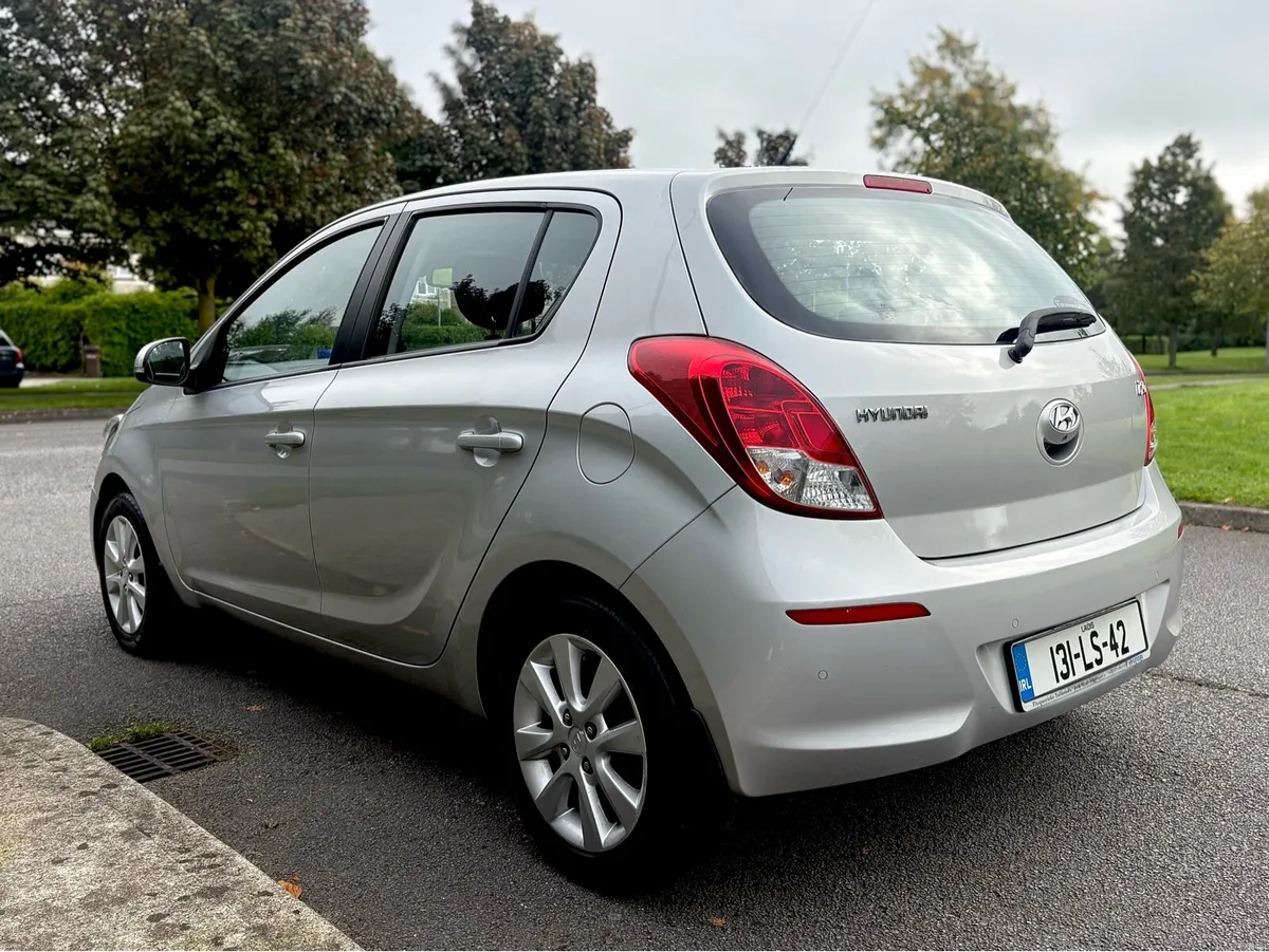 13 Hyundai i20 1.2 P NCT05/27 Tax03/27 only67000km - Image 4