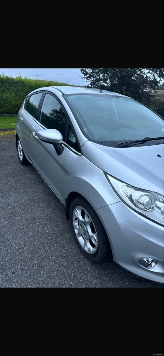 Car - Image 3