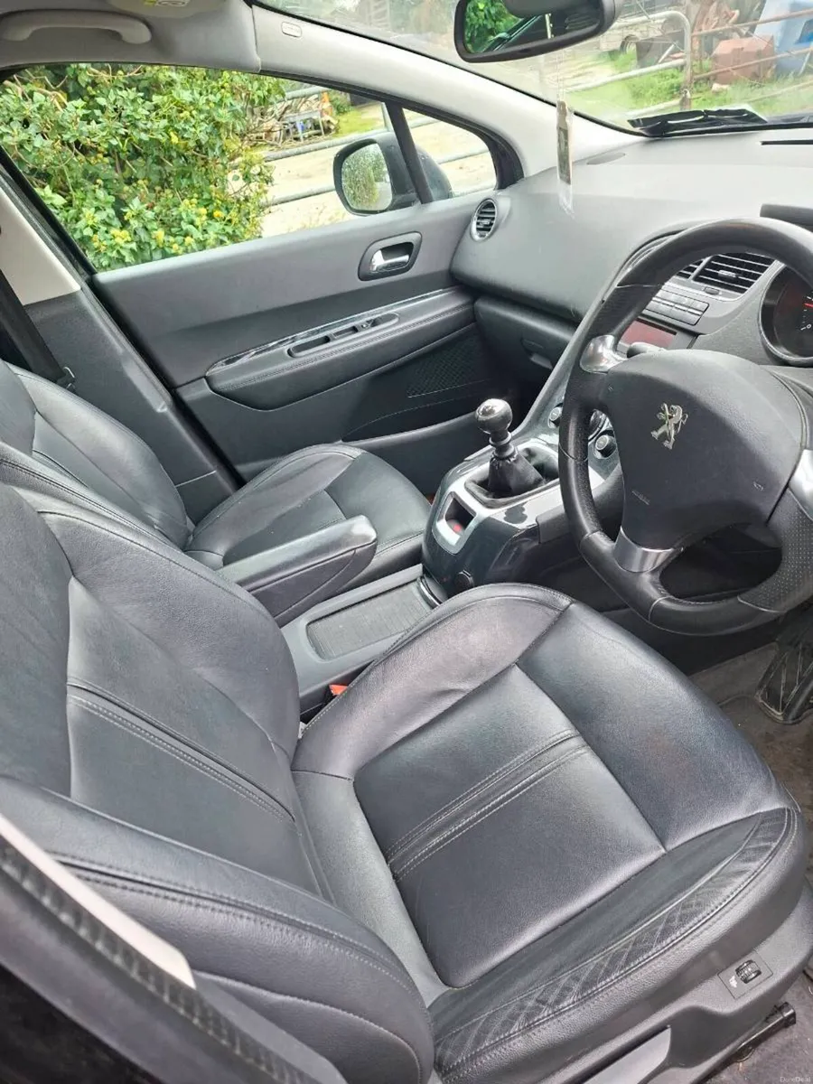 PEUGEOT 5008 2017 ONLY 114KM 7 SEATER - Image 5