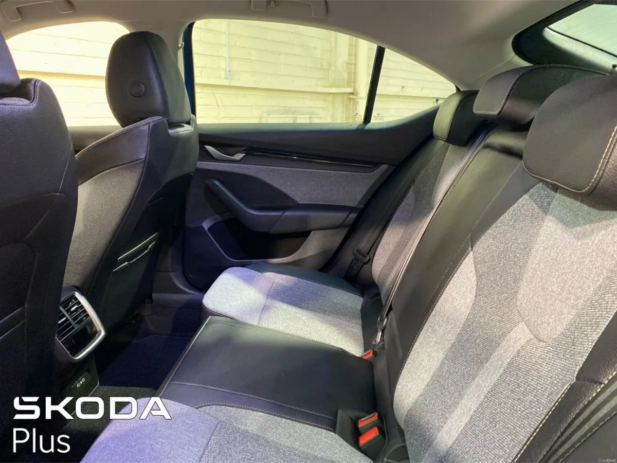 Skoda Octavia Selection+ 2.0TDI 150HP DSG - Image 6