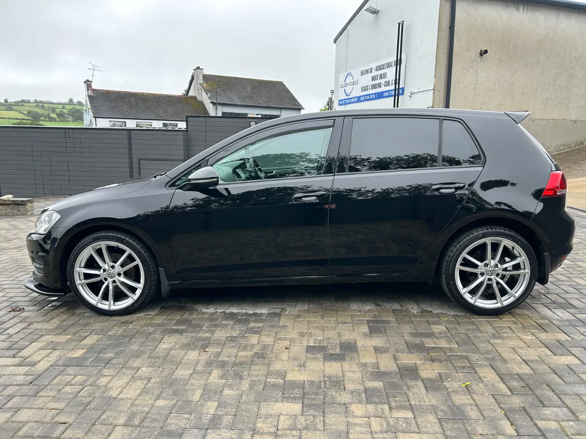 132 VOLKSWAGEN GOLF MATCH 1.6TDI BLUEMOTION 105BHP - Image 4
