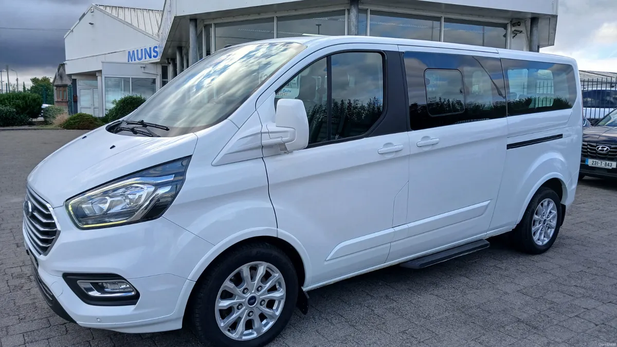 2019 FORD CUSTOM TOURNEO LWB 9 SEAT LEATHER - Image 1