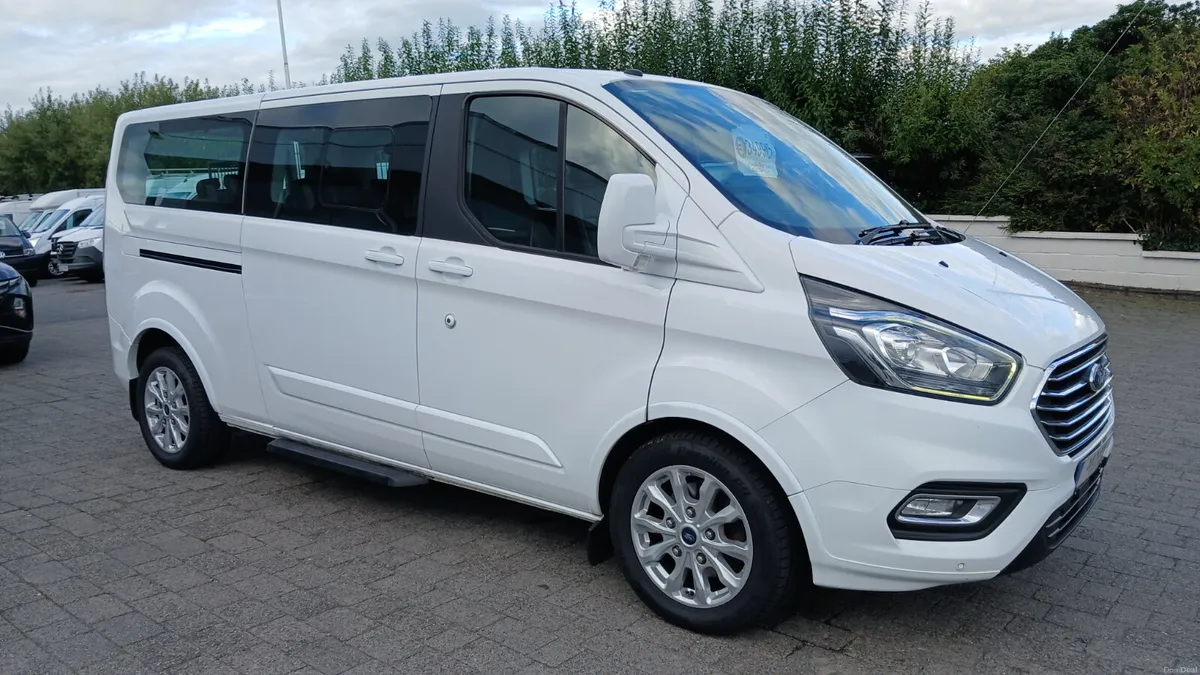 2019 FORD CUSTOM TOURNEO LWB 9 SEAT LEATHER - Image 2