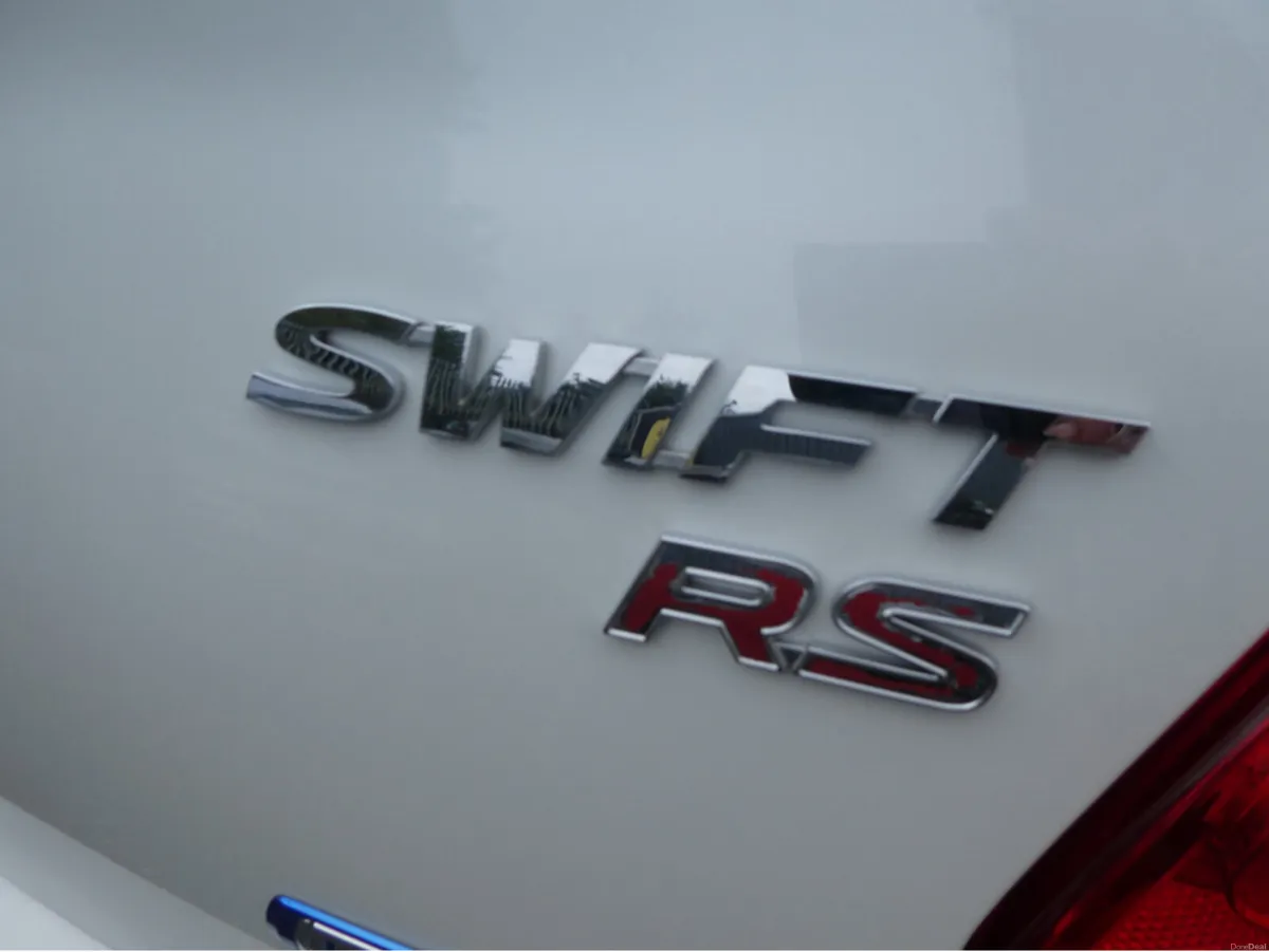 Suzuki Swift RS Hybrid Fresh NCT - Image 3
