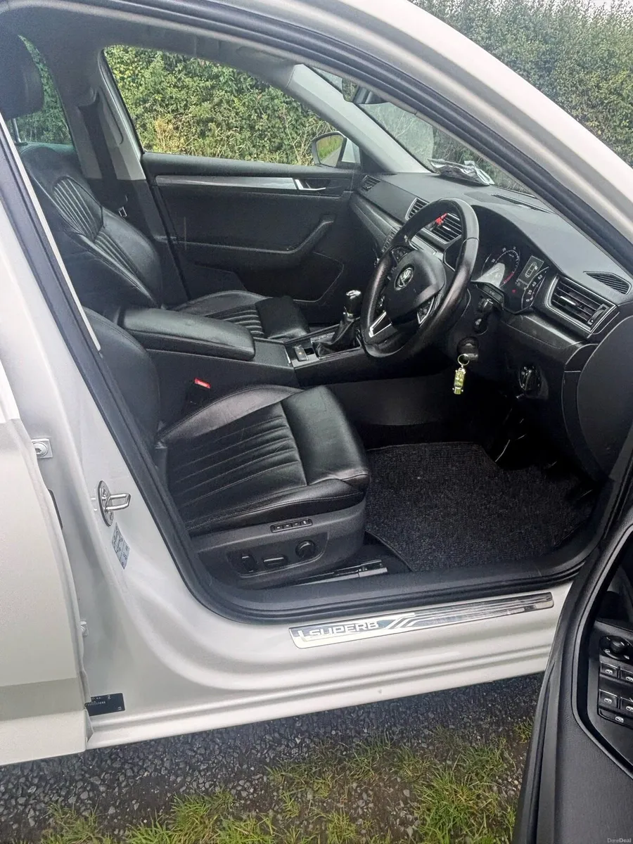 2017 Skoda superb 2l 150bhp sport - Image 5