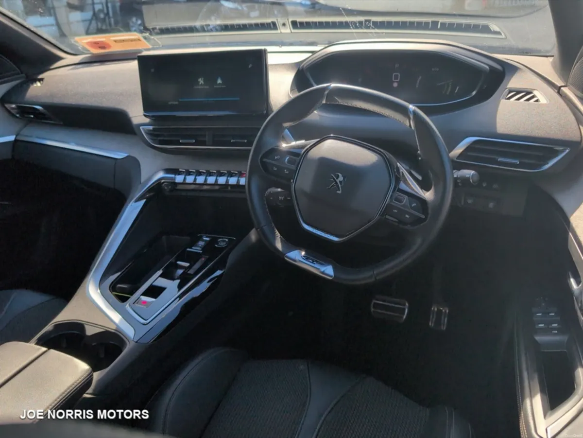 Peugeot 5008 GT 1.2 MHEV 136 - Image 6