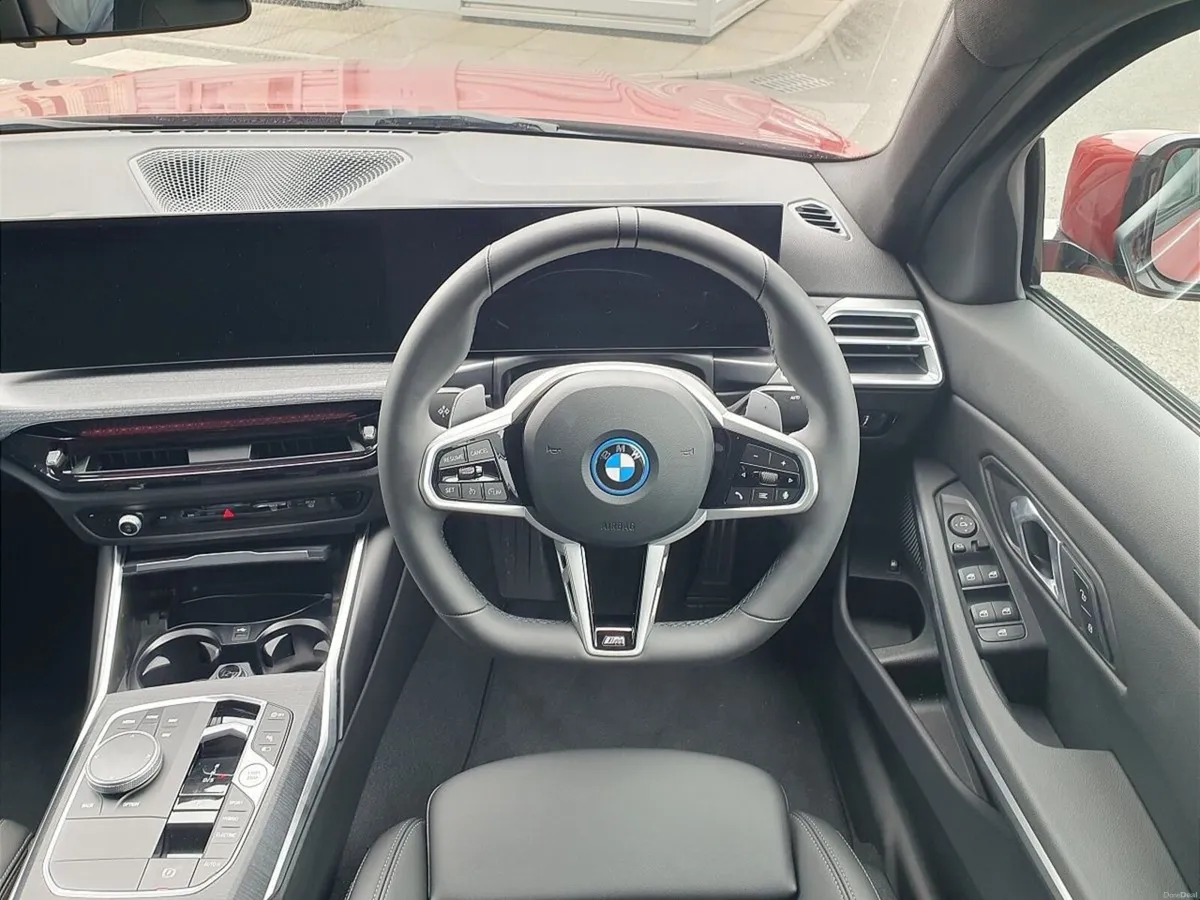 BMW 3-Series 330e M Sport Saloon - Image 5
