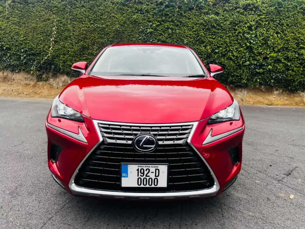 Lexus NX 2.5 HYBRID AUTOMATIC - Image 4