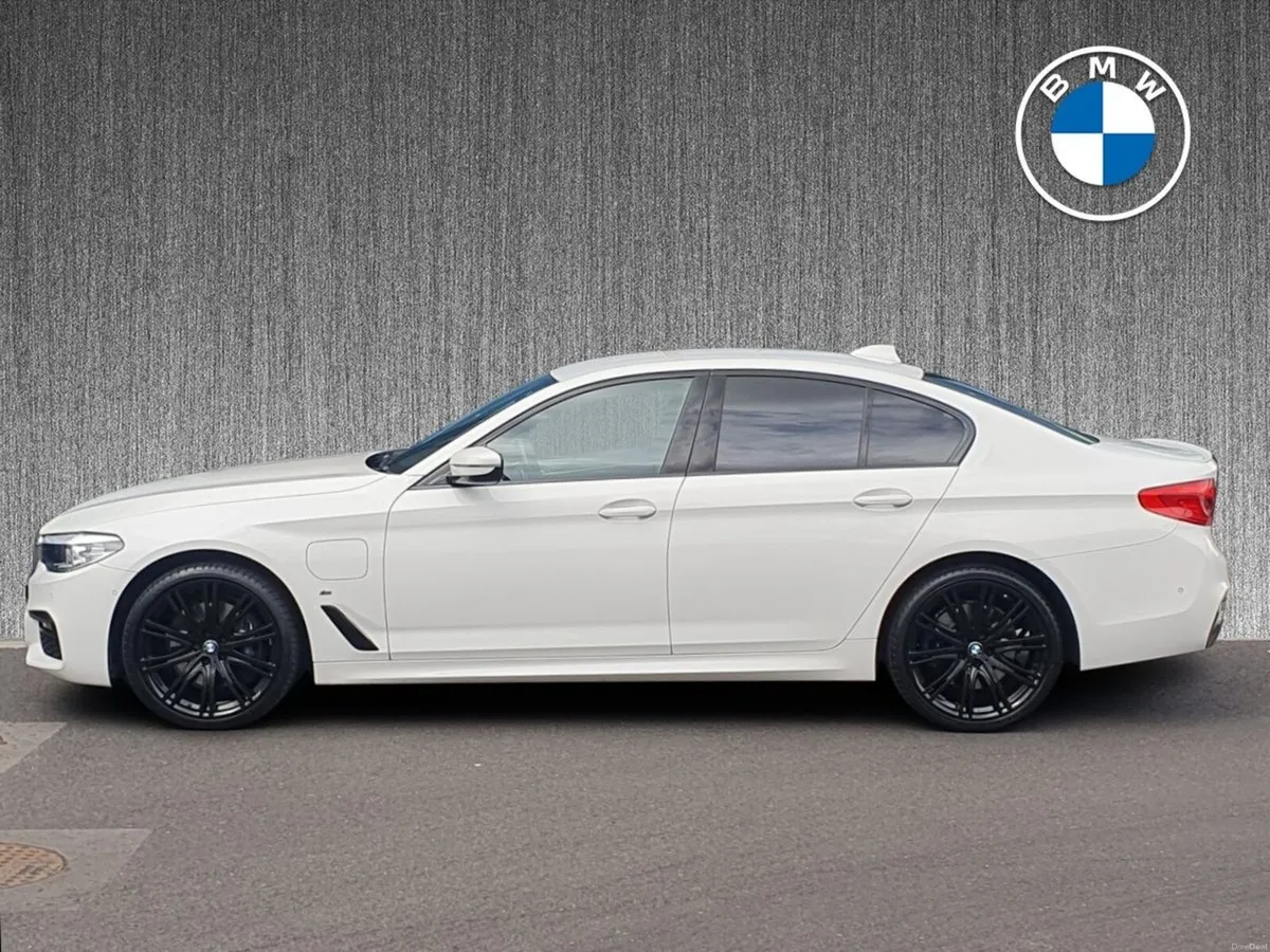 BMW 5-Series 530e xDrive M Sport Saloon - Image 3