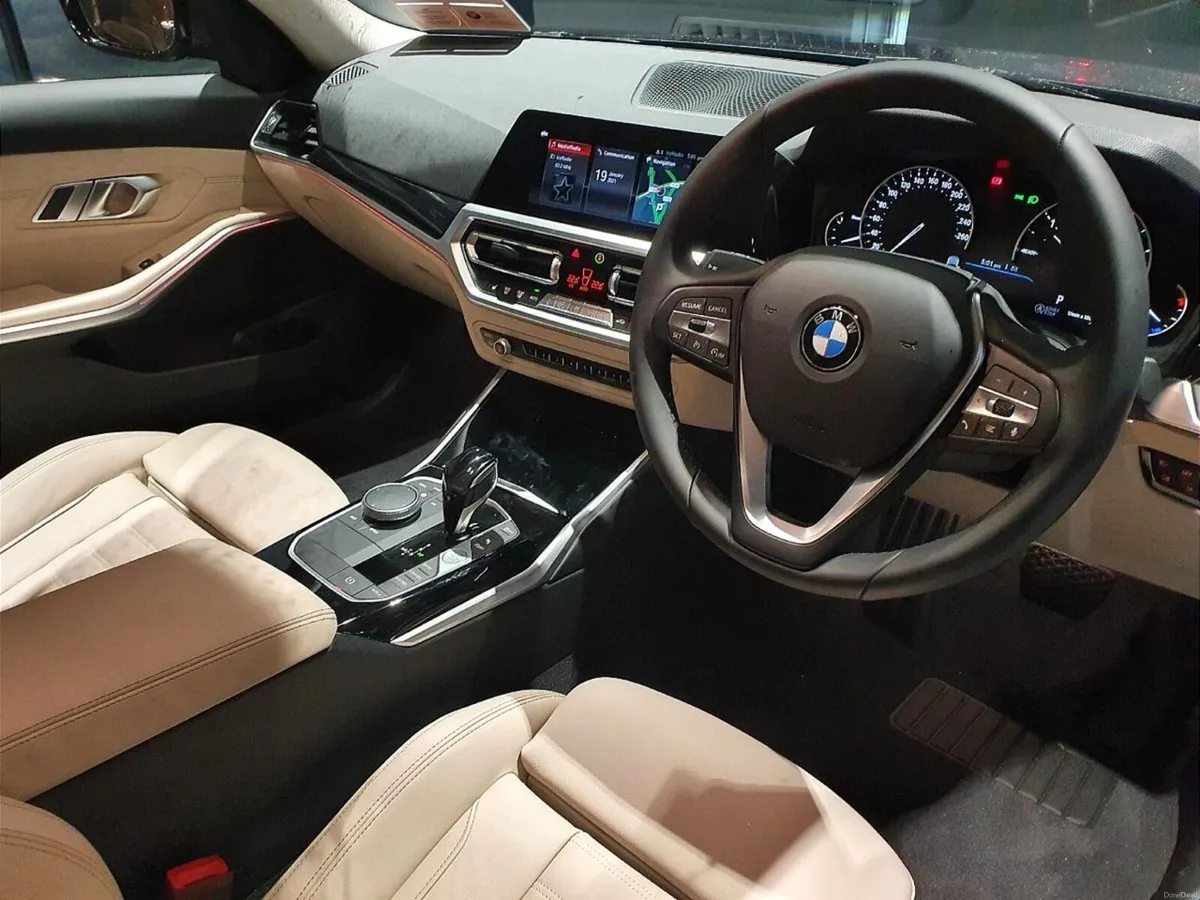 BMW 3-Series 318d Sport Saloon - Image 6