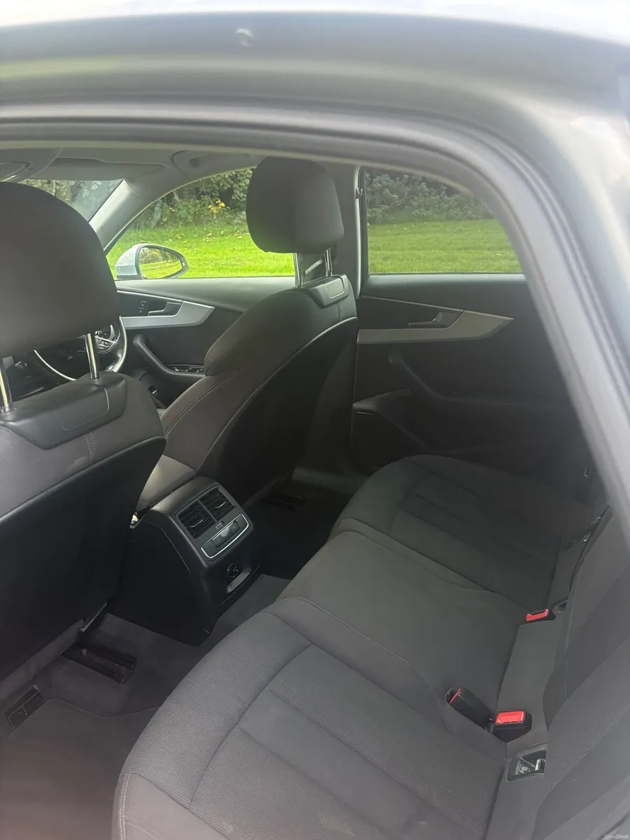 Audi A4 2016 - Image 3