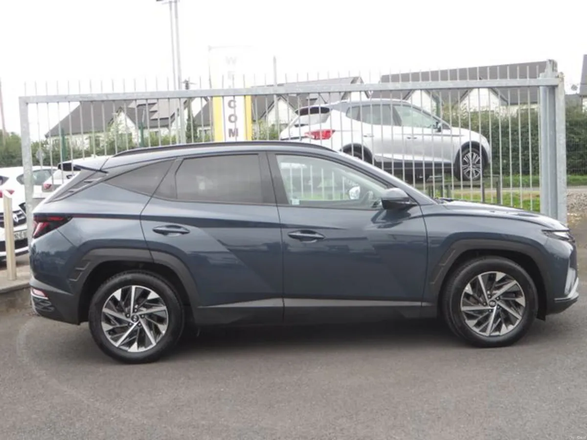 Hyundai Tucson Executive 5DR - Image 4