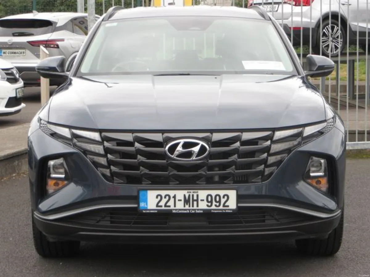 Hyundai Tucson Executive 5DR - Image 2