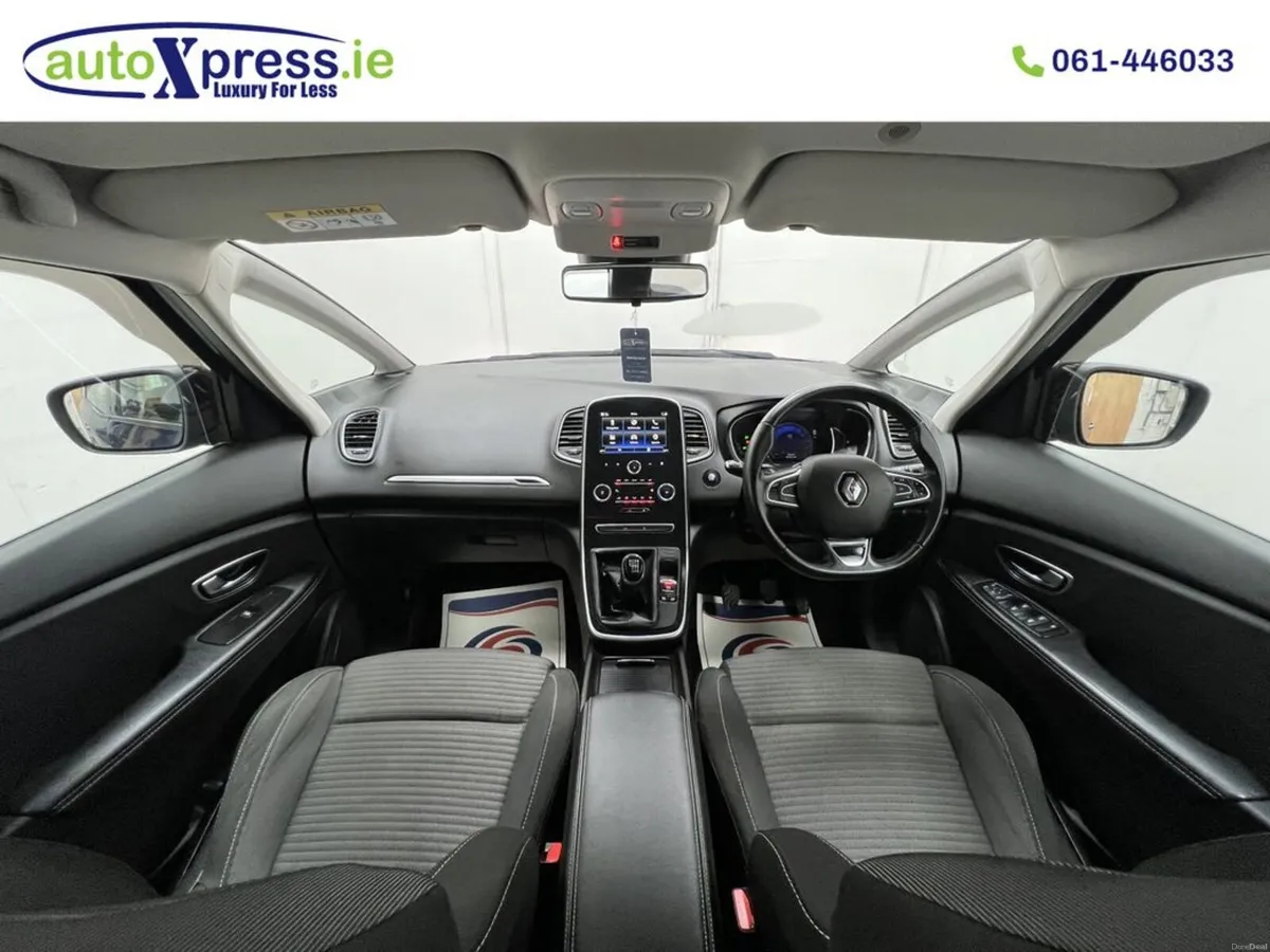 Renault Scenic 1.3 Iconic, 7 Seats, Manual - Image 2
