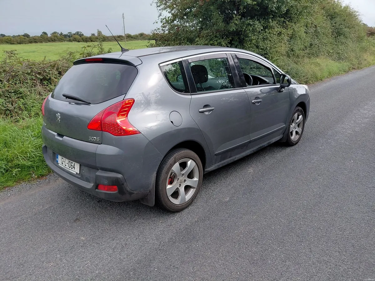New nct today12/27,taxed,mint cond,only 139 miles - Image 4