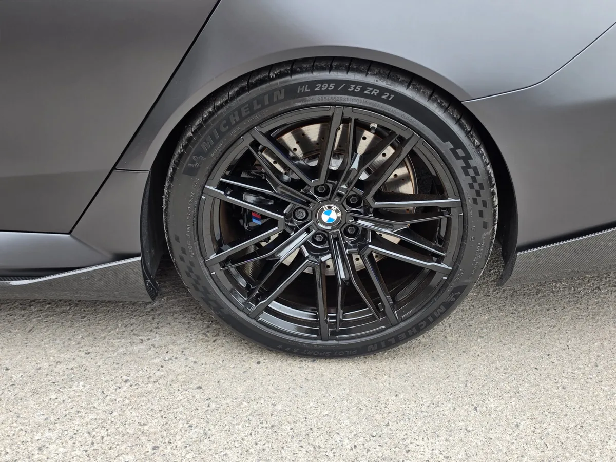 BMW M5 2025 727BHP FROZEN GREY/ORANGE - Image 6