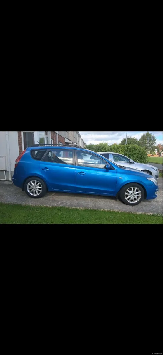 Hyundai i30 estate - Image 2
