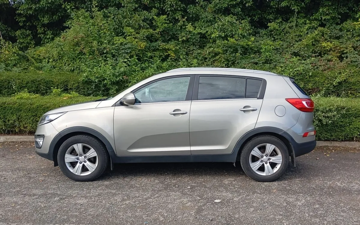Kia Sportage 2012 - Image 2