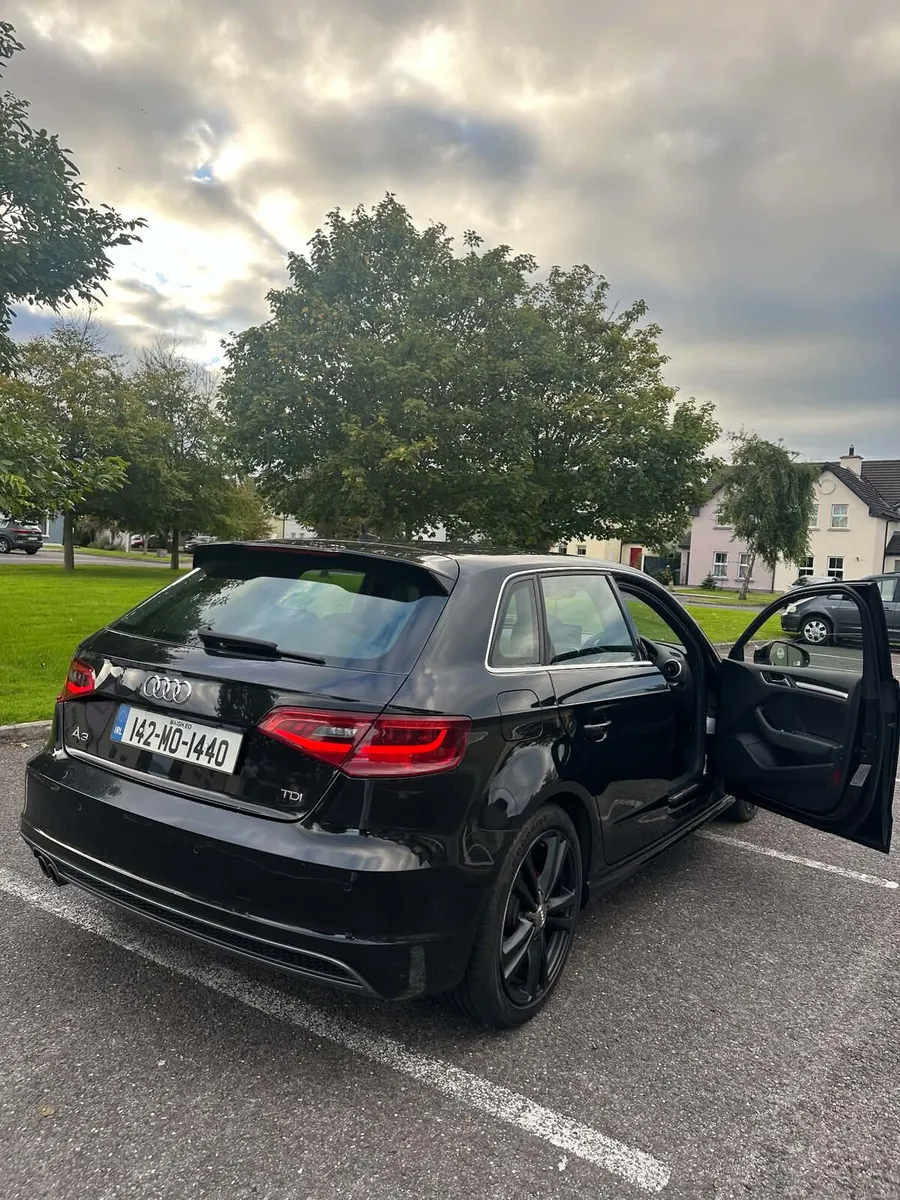 Car - Image 3