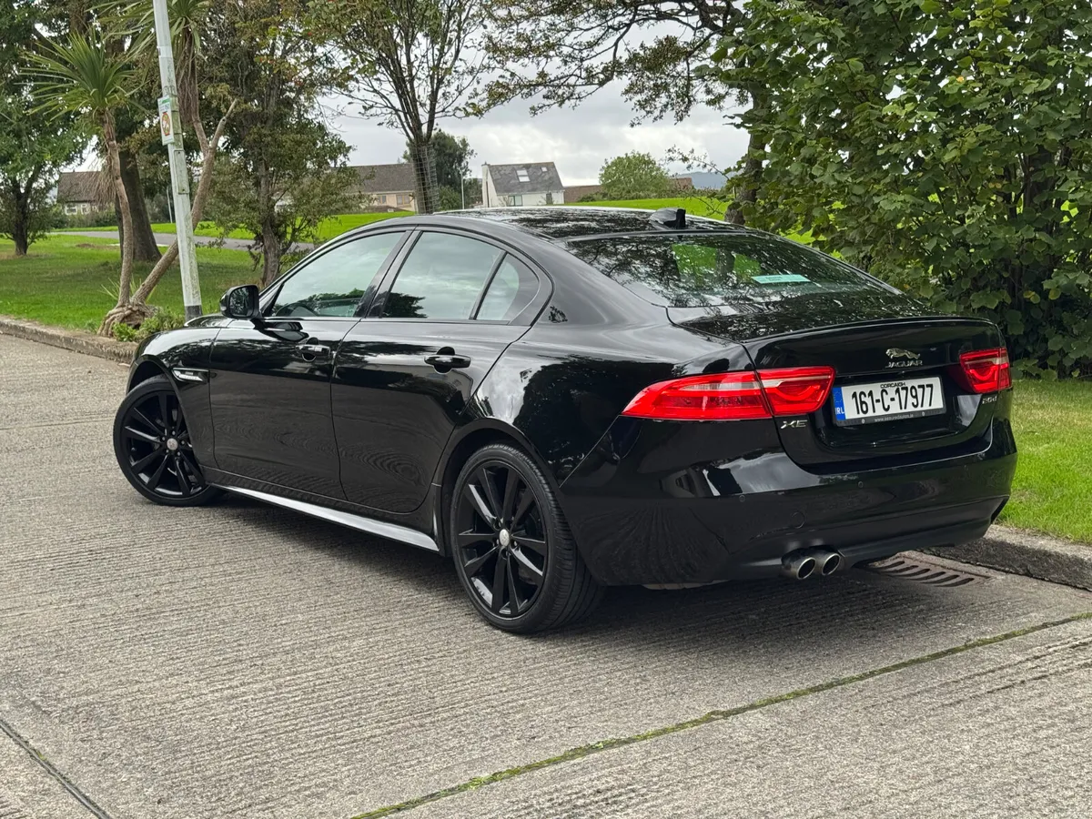 161 Jaguar XE R-Sport 2.0 Auto Black Edition - Image 5