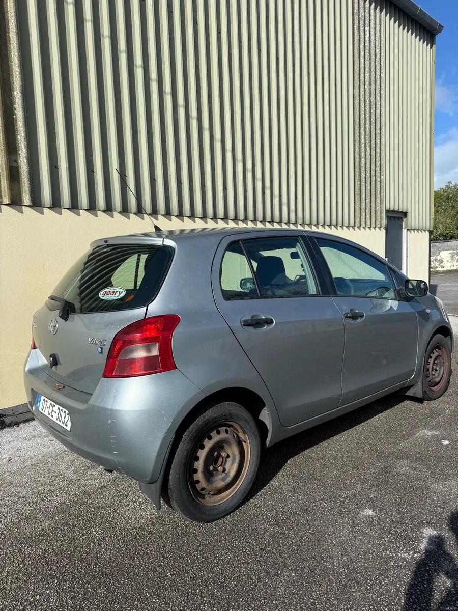 2007 Toyota Yaris Petrol - Image 2