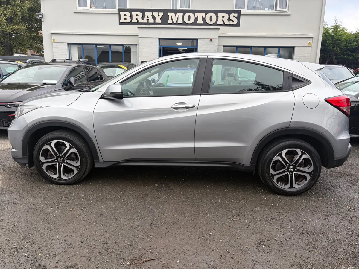 2017 HONDA HR-V 1.5 i-VTEC ES LOW KMS - Image 3