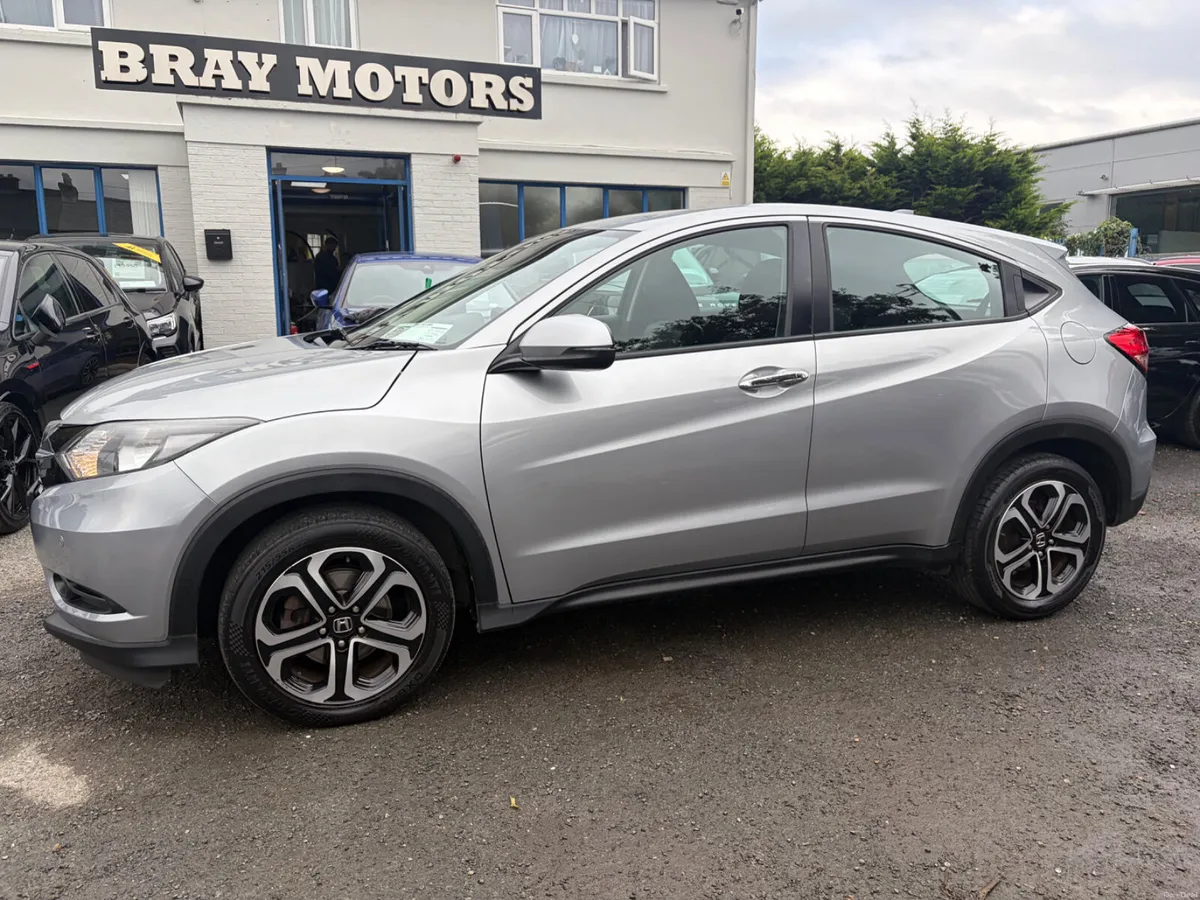 2017 HONDA HR-V 1.5 i-VTEC ES LOW KMS - Image 1