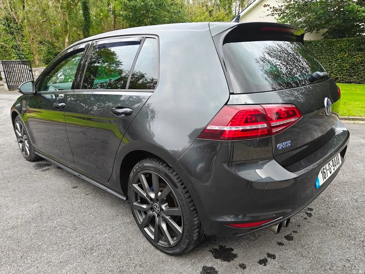 Volkswagen Golf GTE plug in hybrid - Image 3