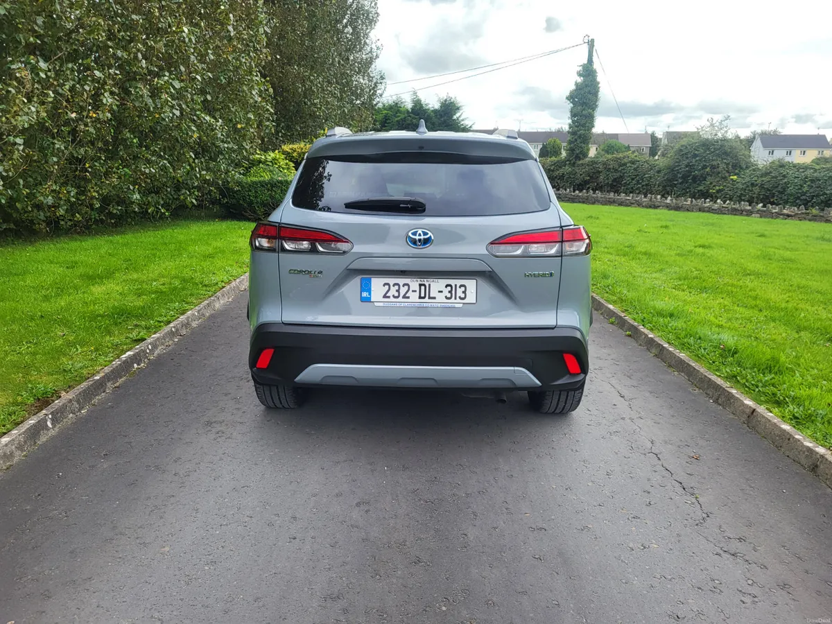 Toyota Corolla  CROSS SPORT - Image 3
