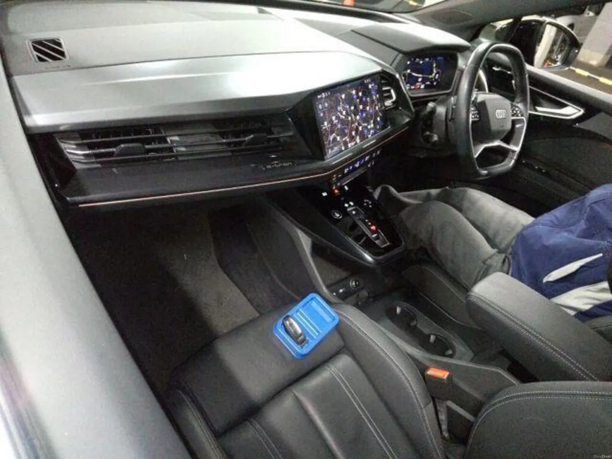 Audi Q4 e-tron 2023 - Image 3