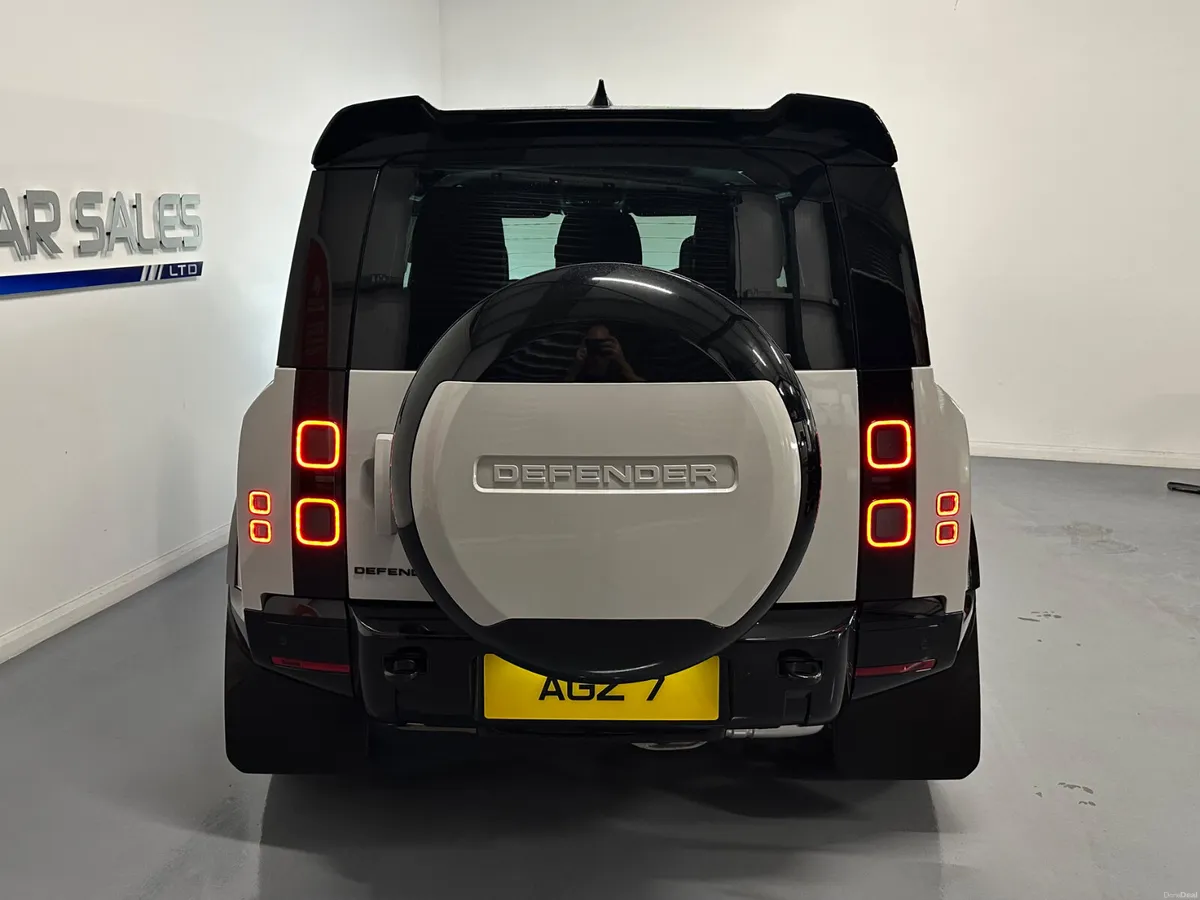 2026 Land Rover Defender 90 D350 X-Dynamic HSE - Image 6