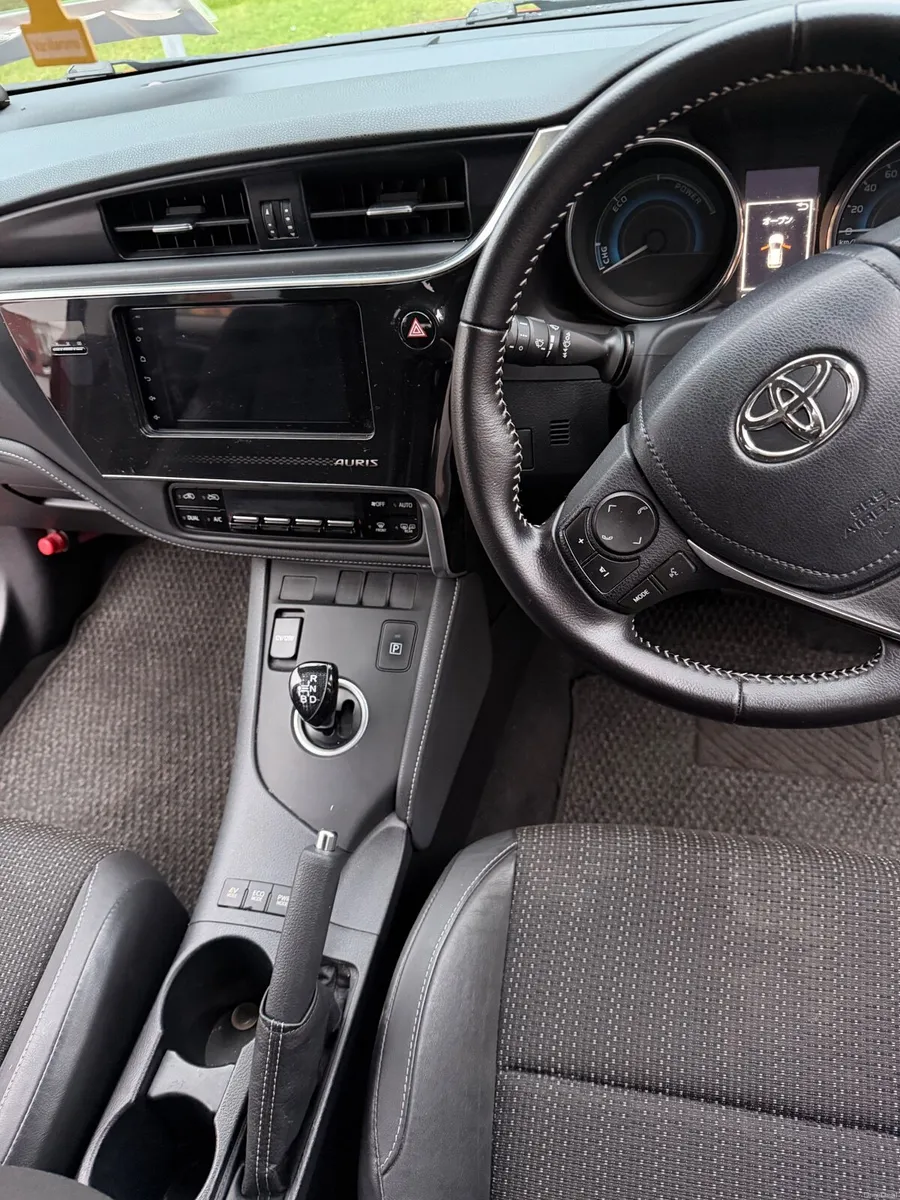 Toyota Auris 2016 - Image 6