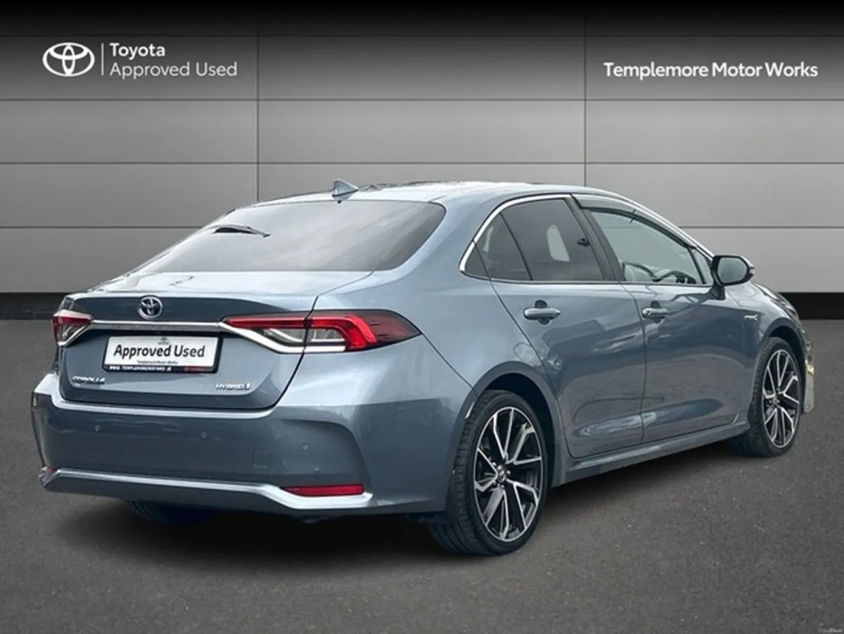 Toyota Corolla COROLLA HYBRID SOL SALOON - Image 2