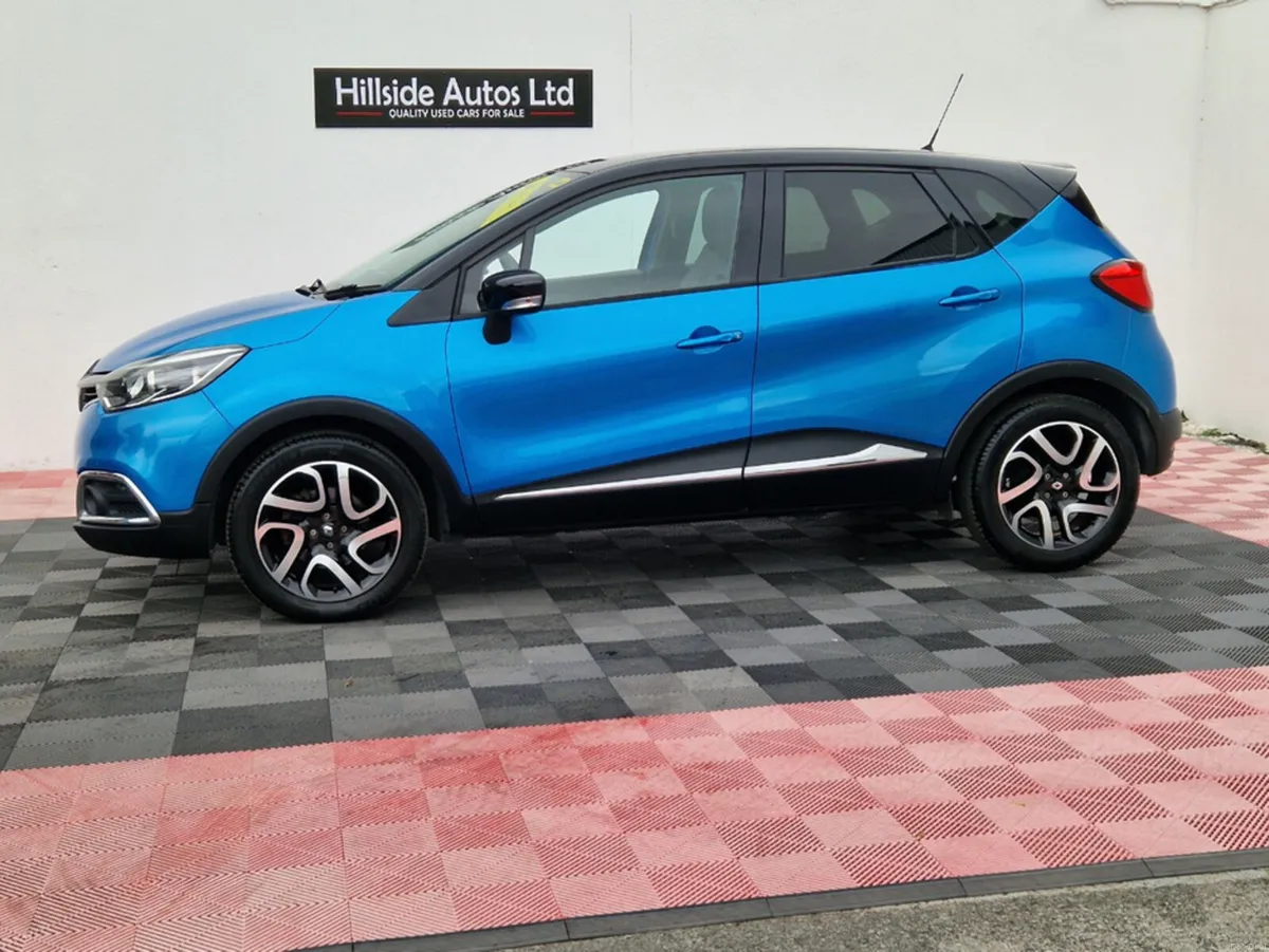 Renault Captur INTENSE 1.2 PETROL AUTOMATIC 5DR - Image 5