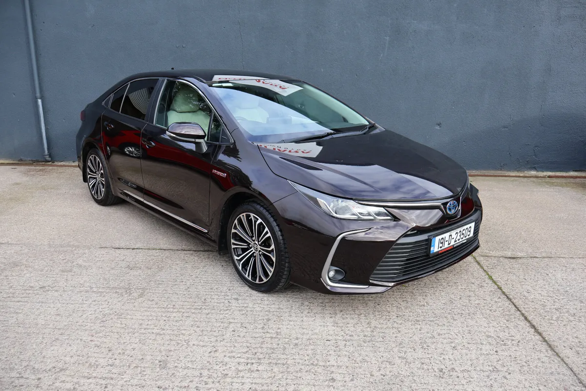Toyota Corolla Luna Sport Only 69,000km Irish Car! - Image 3