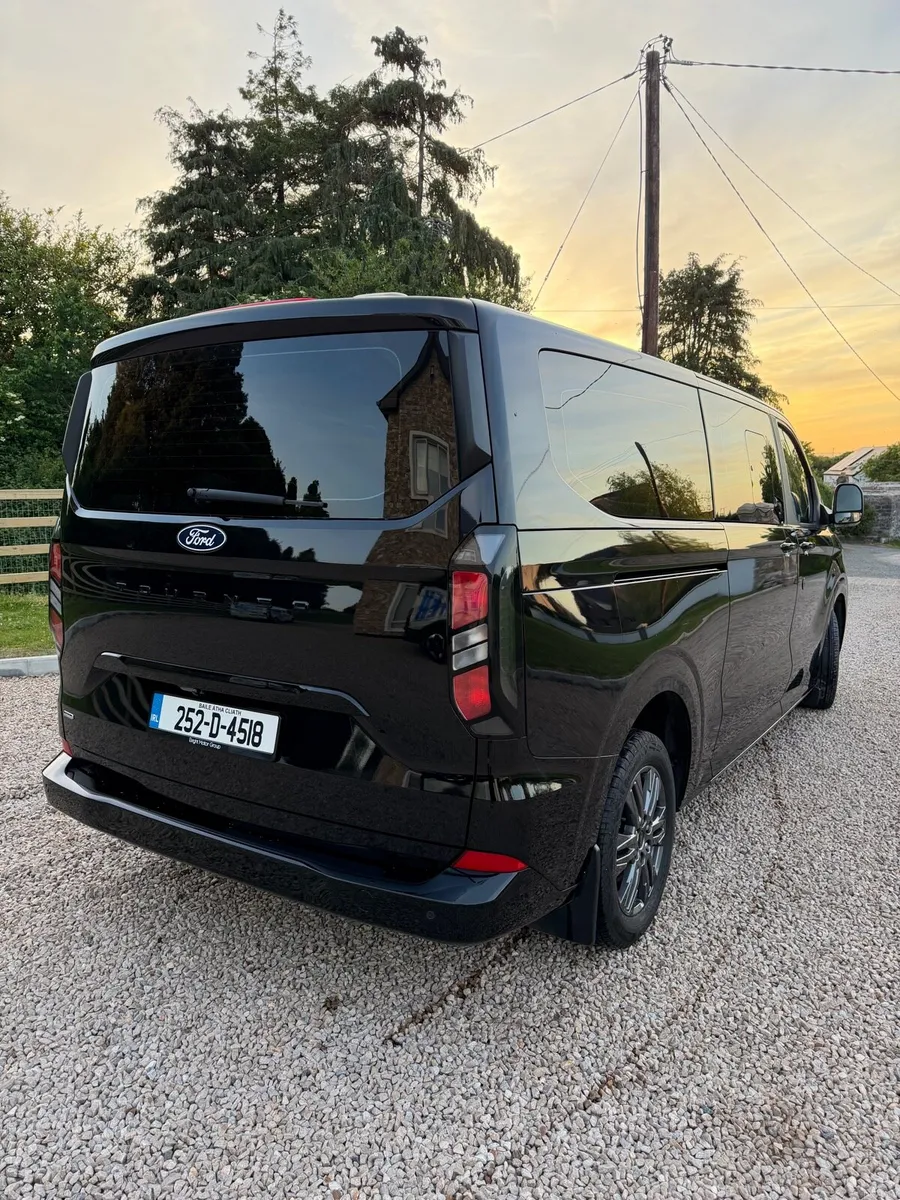 Ford Tourneo - Image 1