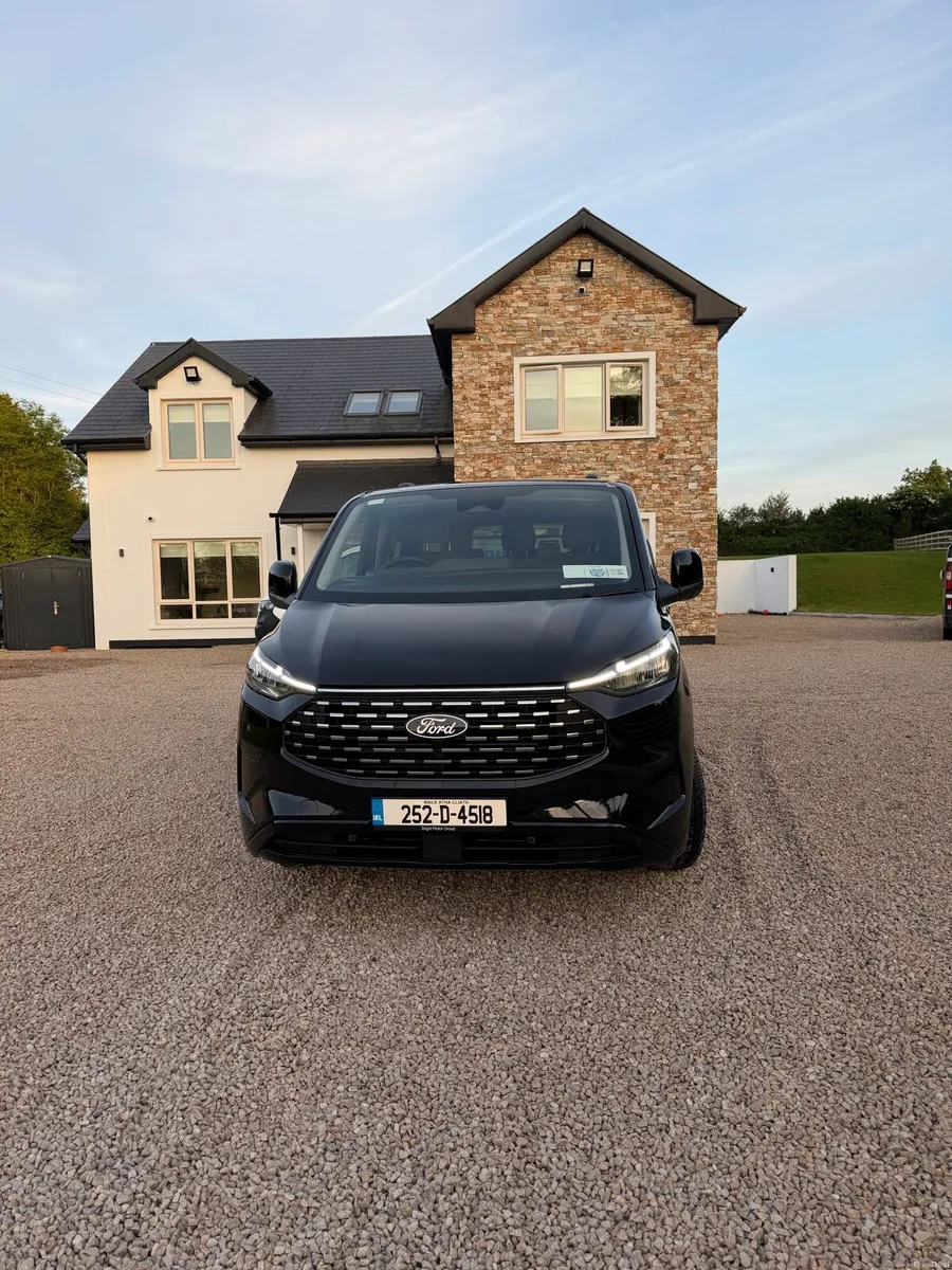 Ford Tourneo - Image 4